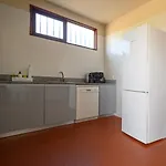 De By Interhome Carreco