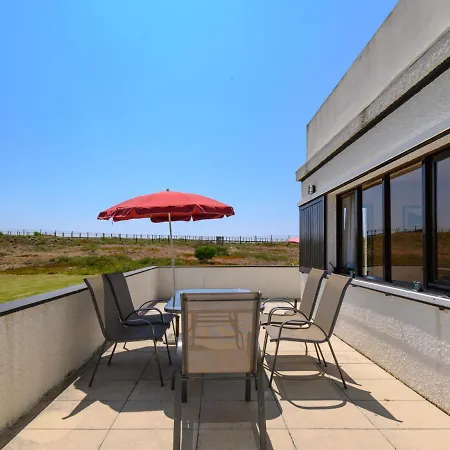 Dom wakacyjny De By Interhome *