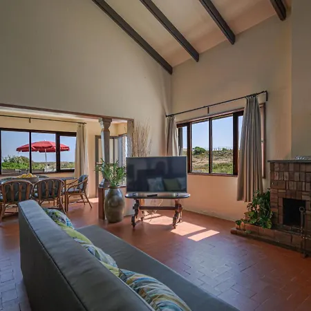 De By Interhome Holiday home Carreco