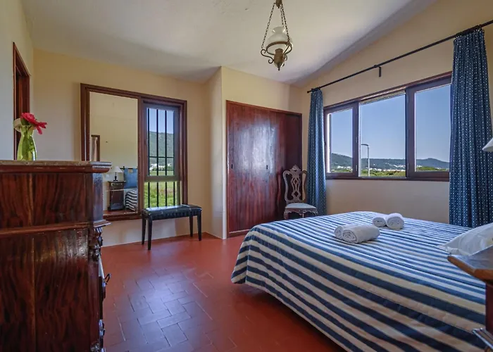 De By Interhome Carreco